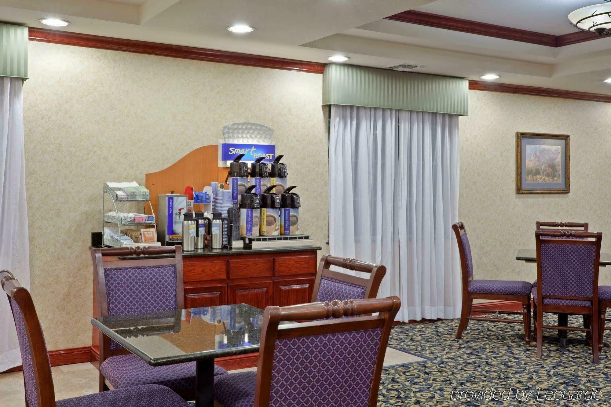 Holiday Inn Express Hotel & Suites Pampa, An Ihg Hotel Restoran gambar